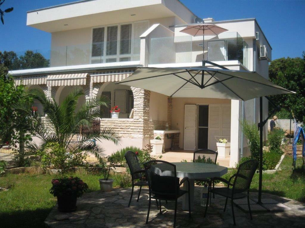 Apartment Marina Silba Luaran gambar